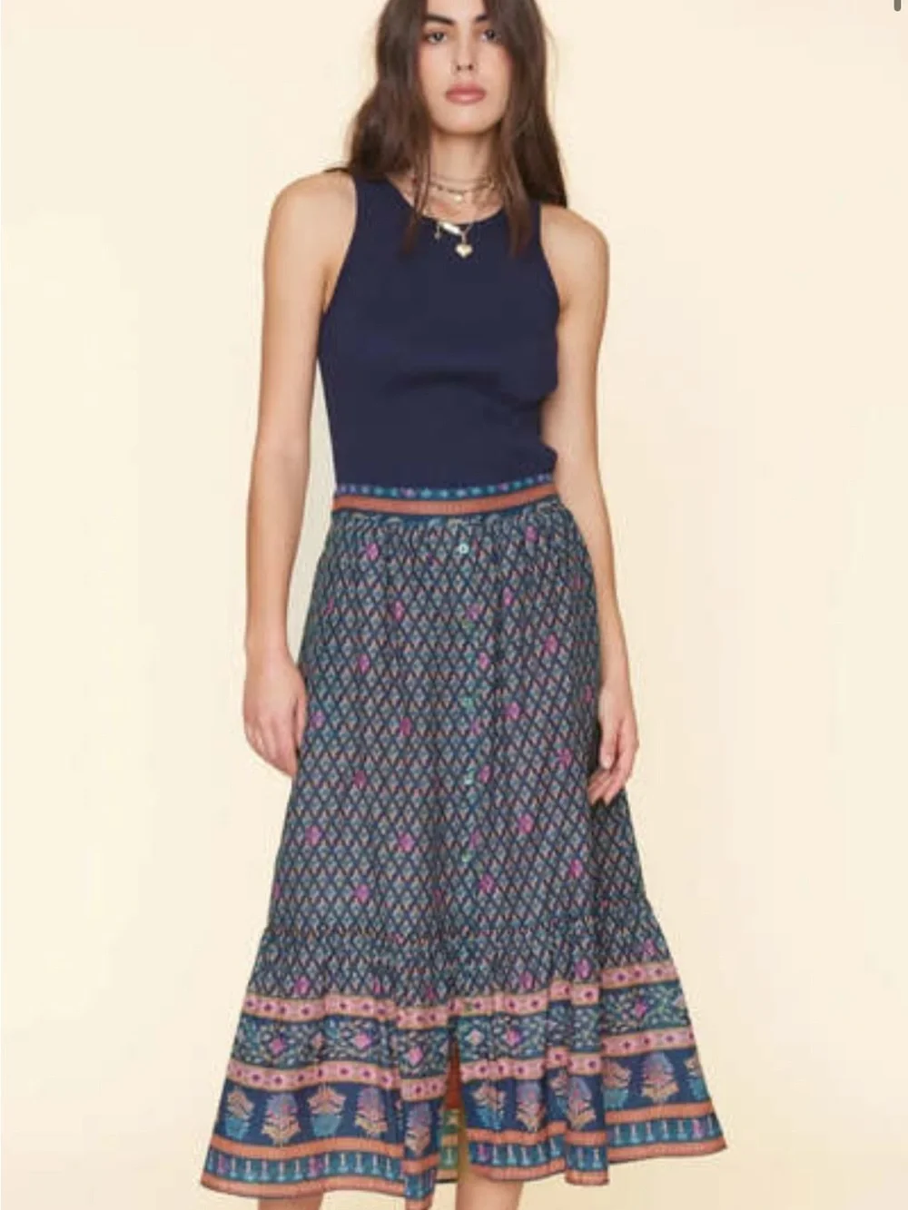 Xirena Taryn Skirt Navy Posey Floral Print Midi Skirt, SZ Small, front buttons